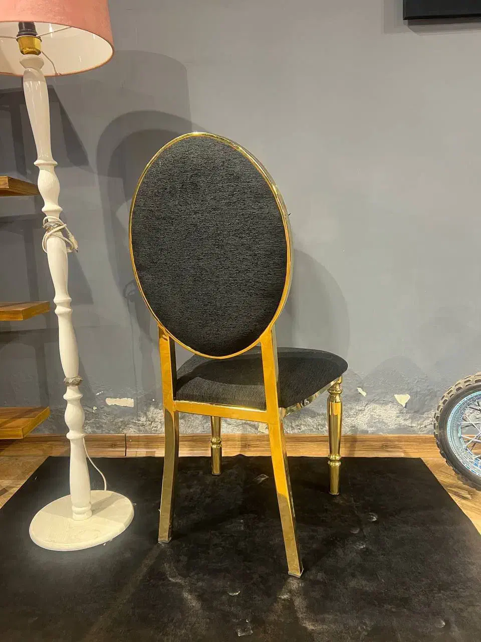 صندلی تالار  طلایی|میز و صندلی غذاخوری|شیراز, شاهچراغ|دیوار