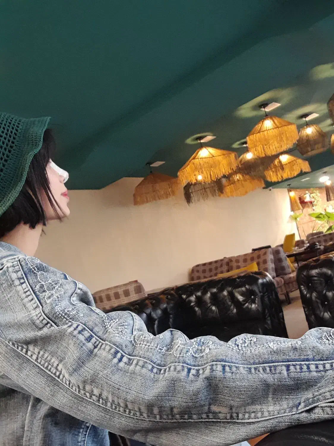 لوسترواباژوردستبافت|لوستر و چراغ آویز|رشت, استقامت ۲|دیوار