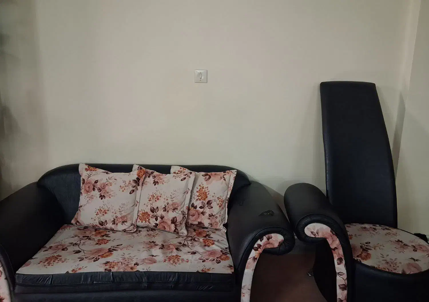 مناسب باغ|مبلمان خانگی و میز عسلی|اراک, |دیوار