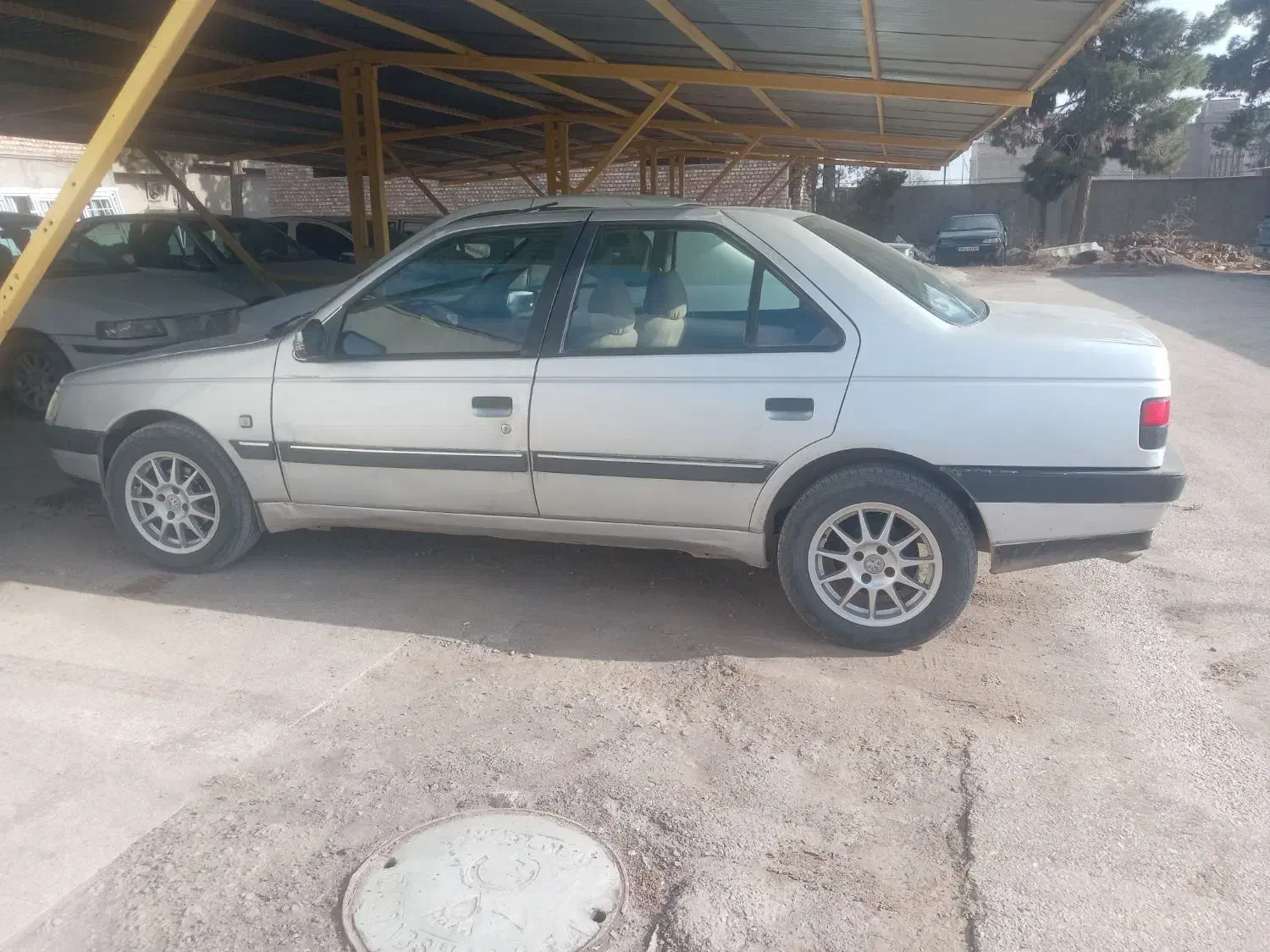 405 تمیز|خودرو سواری و وانت|نیشابور, بنیاد شهید|دیوار