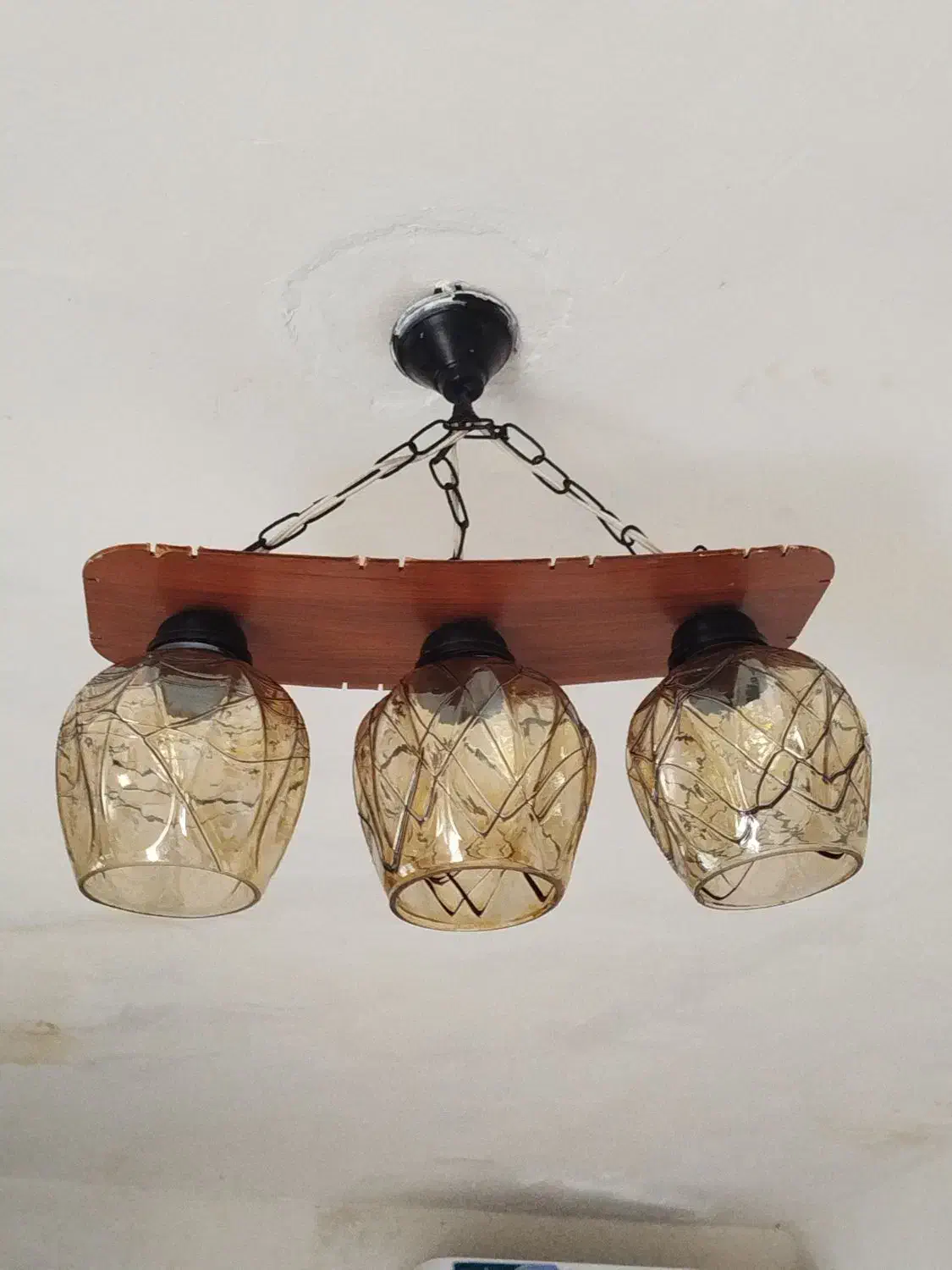 لوستر سالم سه شاخه|لوستر و چراغ آویز|فومن, |دیوار