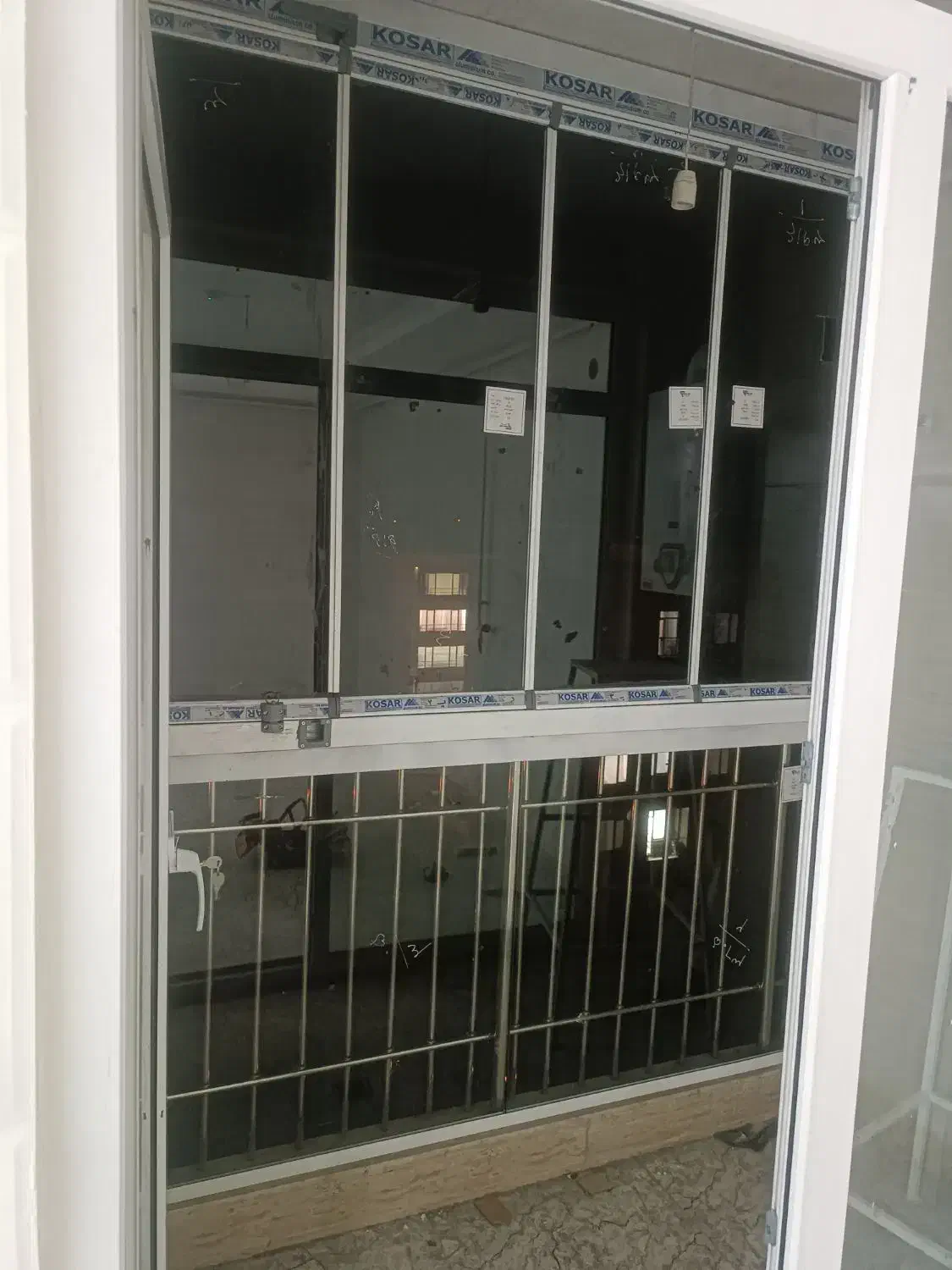 شیشه سکوریت فرهاد|خدمات پیشه و مهارت|سنندج, |دیوار