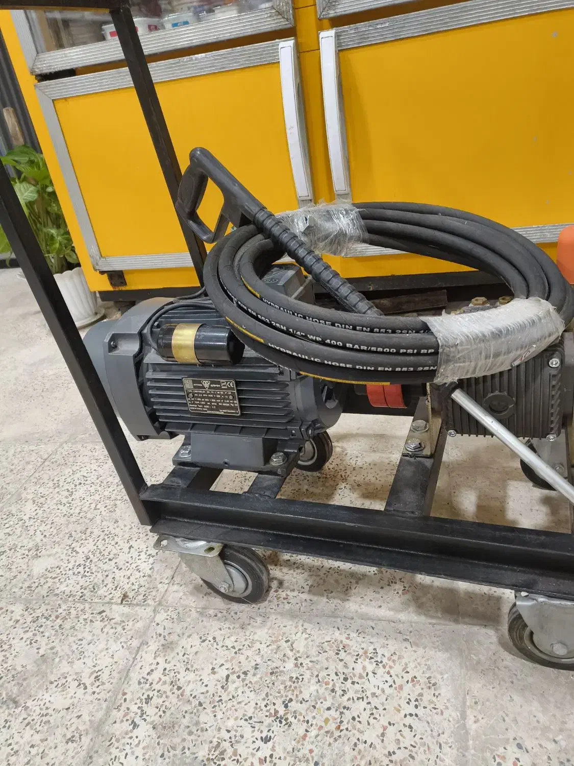 پمپ کارواش ایتالیایی تک فاز|ماشین‌آلات صنعتی|رشت, توشیبا|دیوار