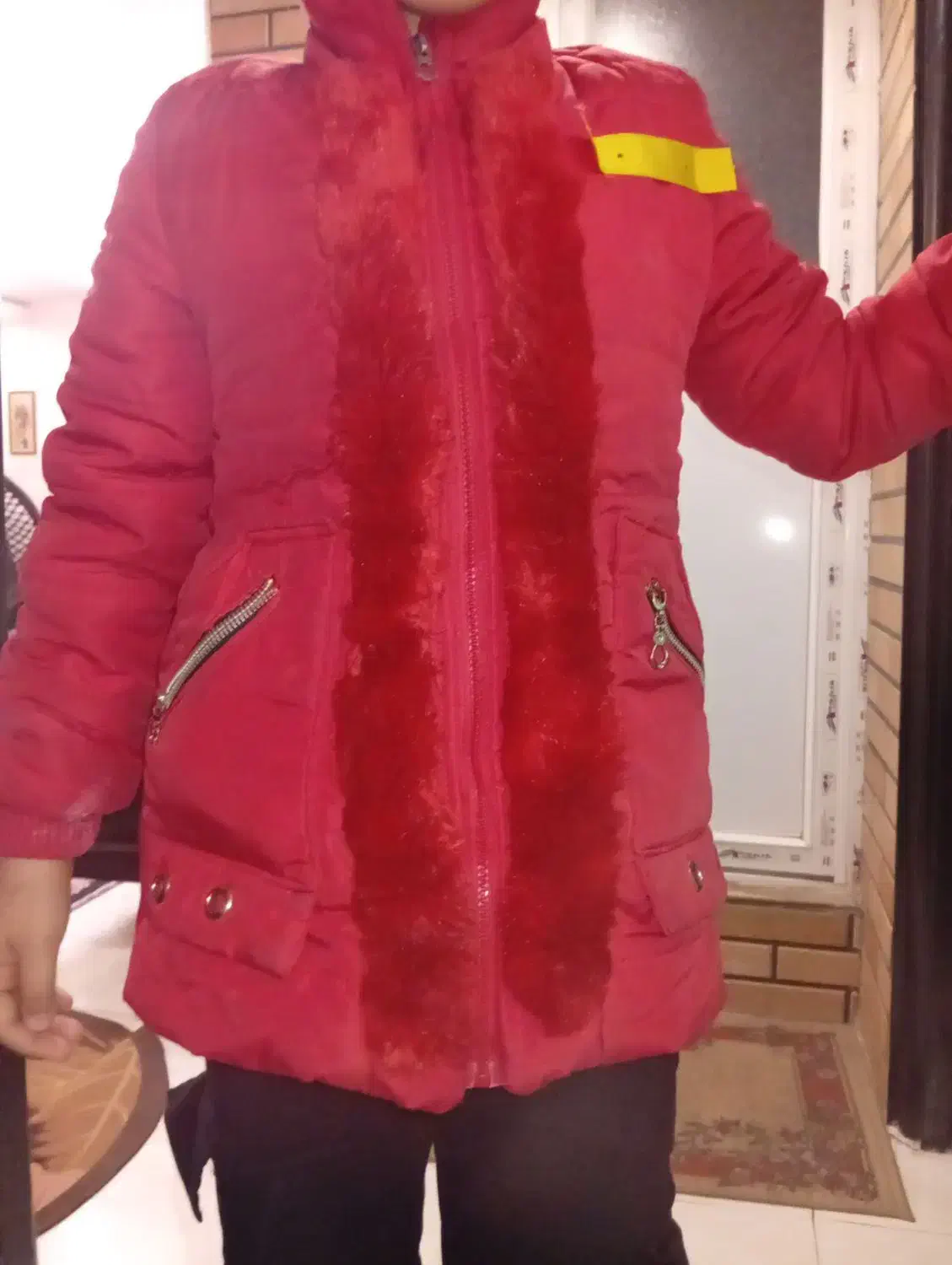 وسایل شخصی|لباس|مشهد, کارگران|دیوار