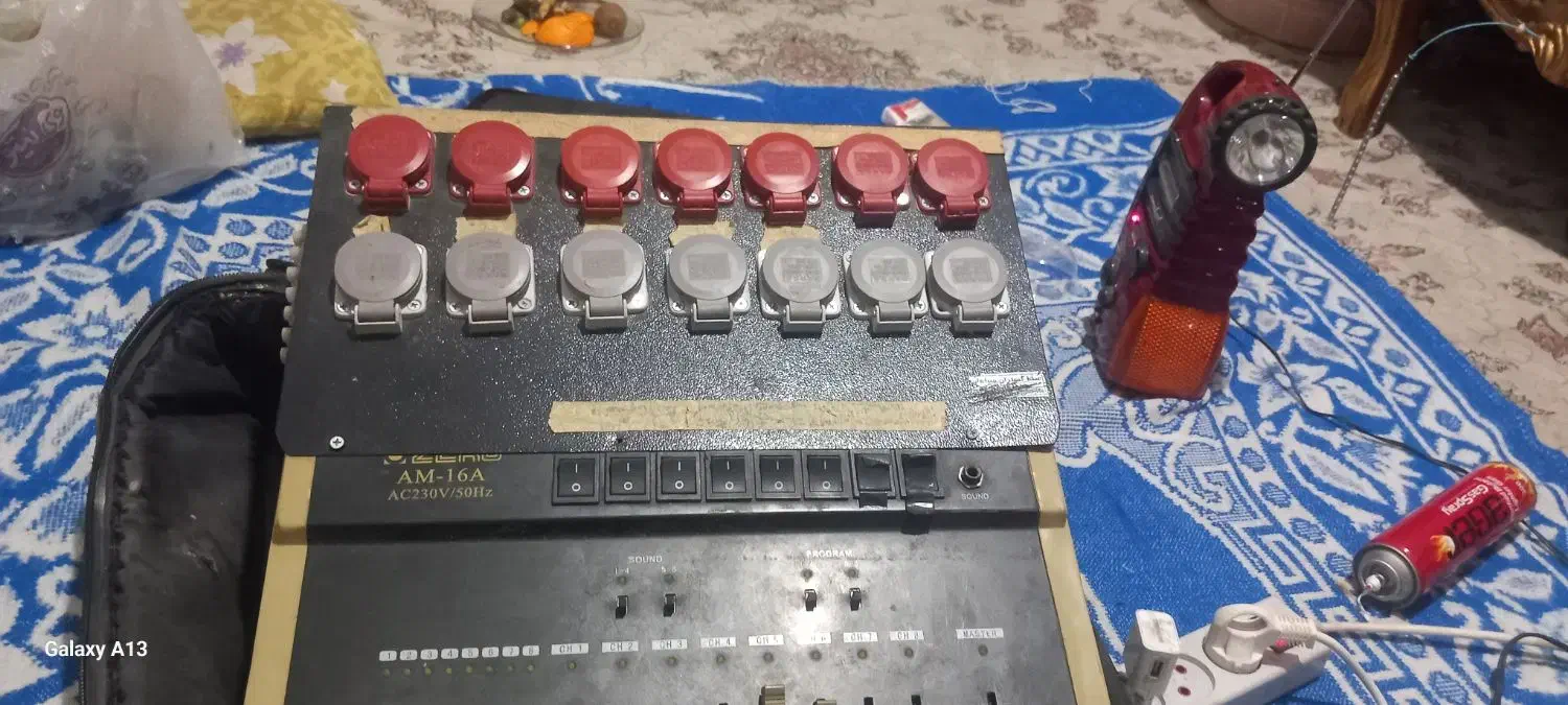 یگ عدد دستگاه نور پردازی|آلات موسیقی|اصفهان, سرچشمه|دیوار