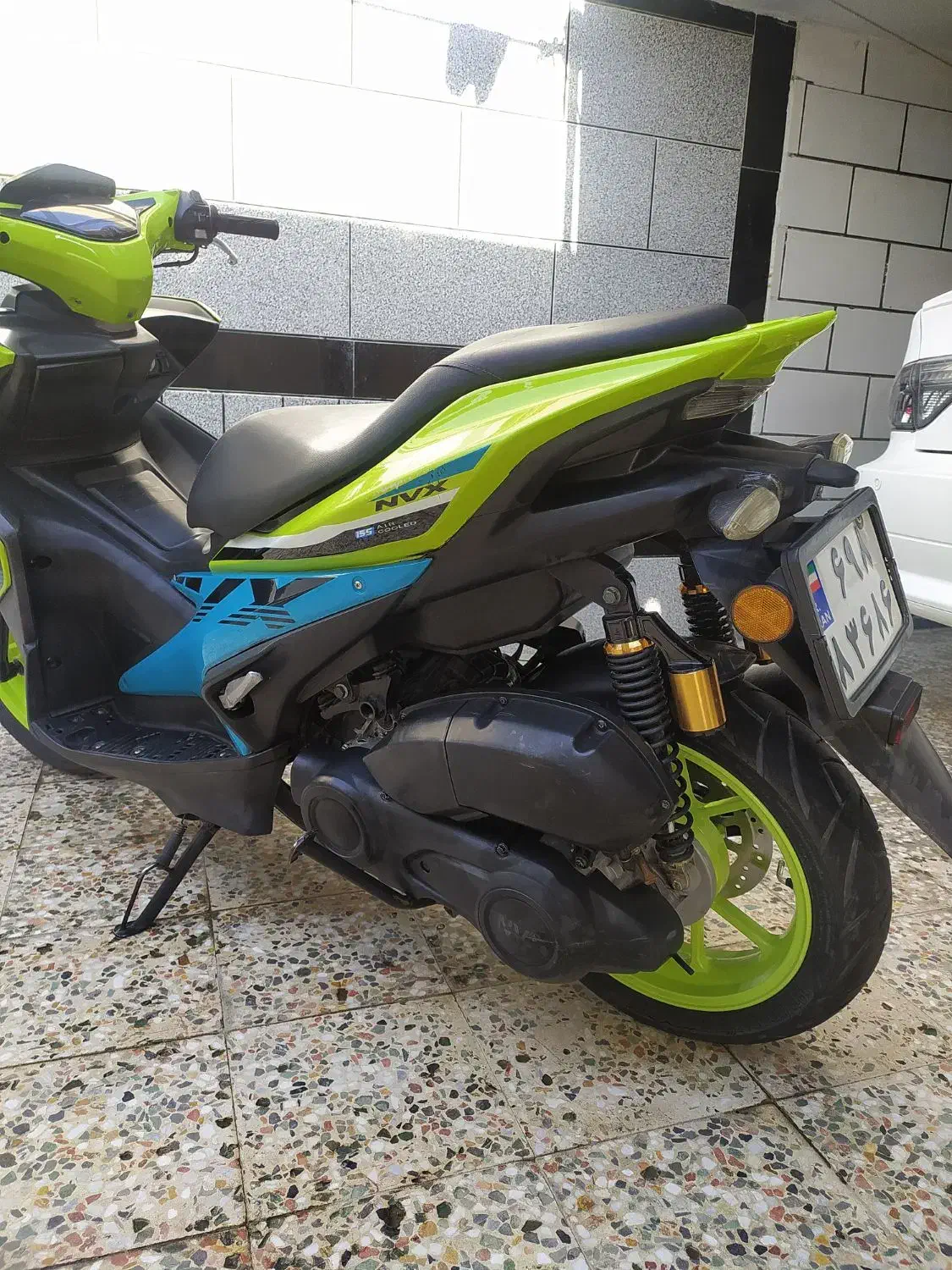 کلیک/NVX|موتورسیکلت|رامشیر, |دیوار