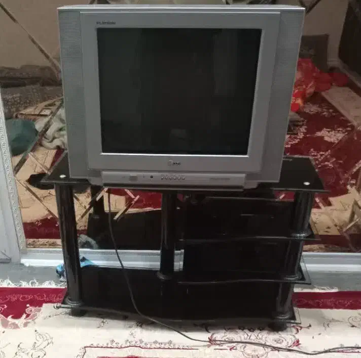 تلوزیون و میز تلوزیون|تلویزیون و پروژکتور|بندر ماهشهر, |دیوار