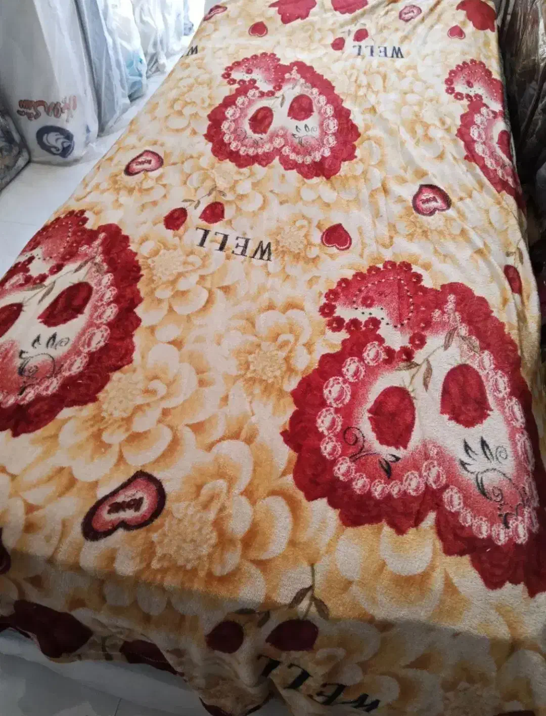 پتو ی نفر مسافرتی مفت فروش فوری|رختخواب، بالش، پتو|مشهد, یوسفیه (شهرک غرب)|دیوار