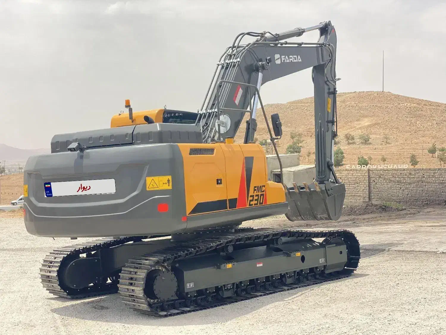 بیل مکانیکی فردا ماشین ۲۳۰ صفر خشک|خودرو سنگین|احمدآبادمستوفی, |دیوار