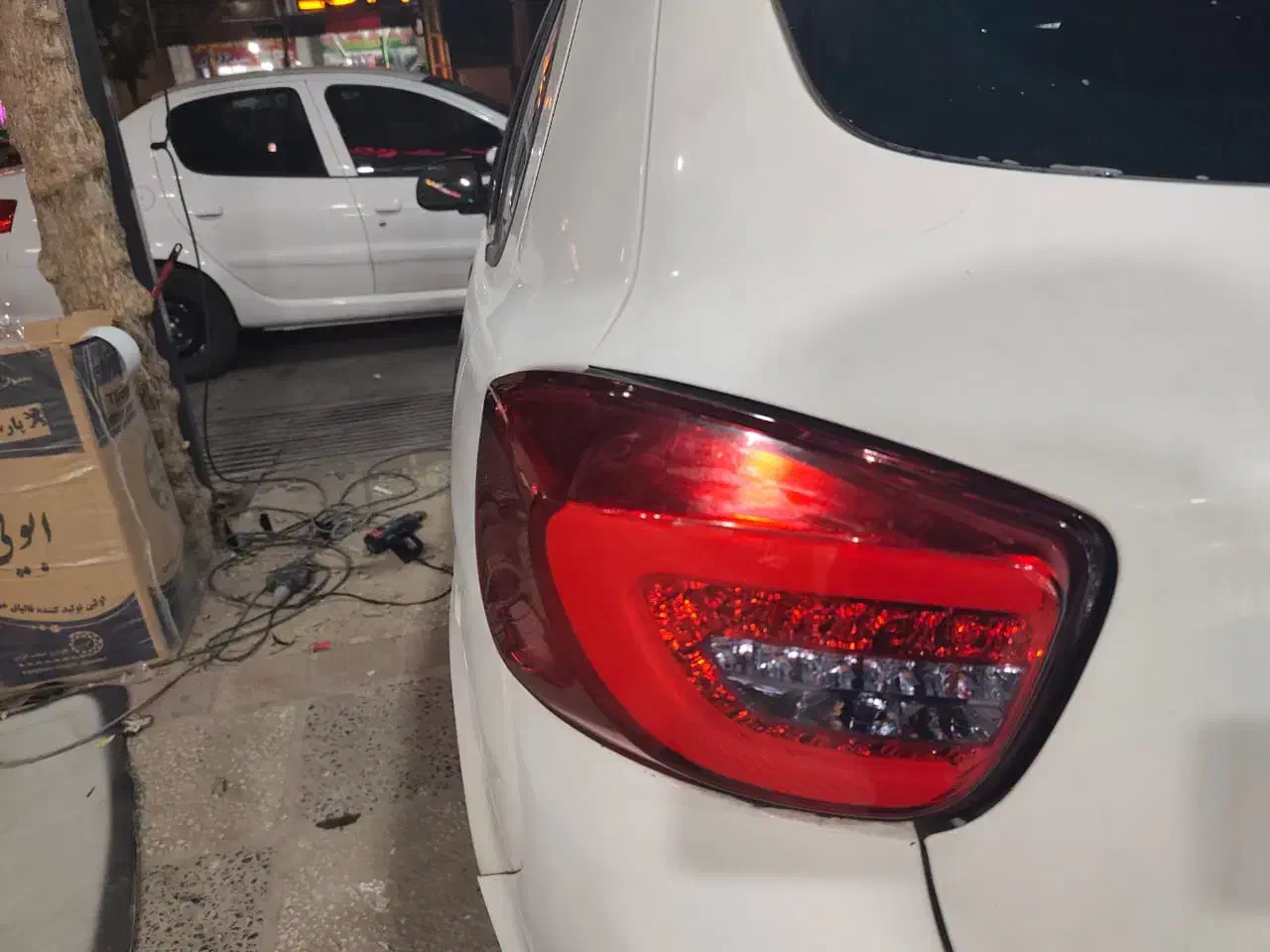 چراغ خطر تیبا2 طرح207|قطعات یدکی و لوازم جانبی|شیراز, نصر|دیوار