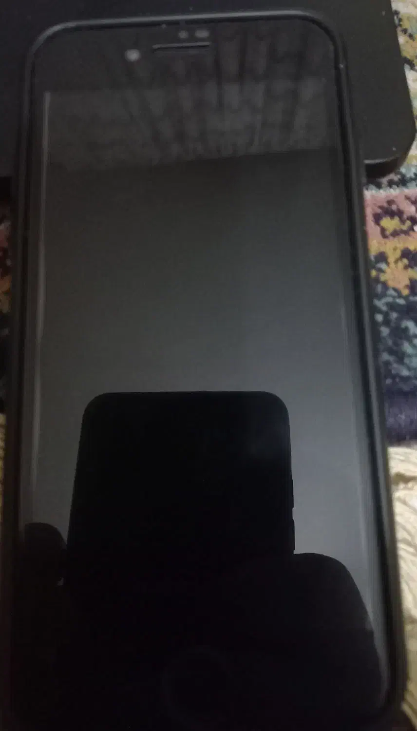 آیفون SE 2020 تمیز و سالم قیمت مناسب فروش فوری|موبایل|تهران, ارم|دیوار