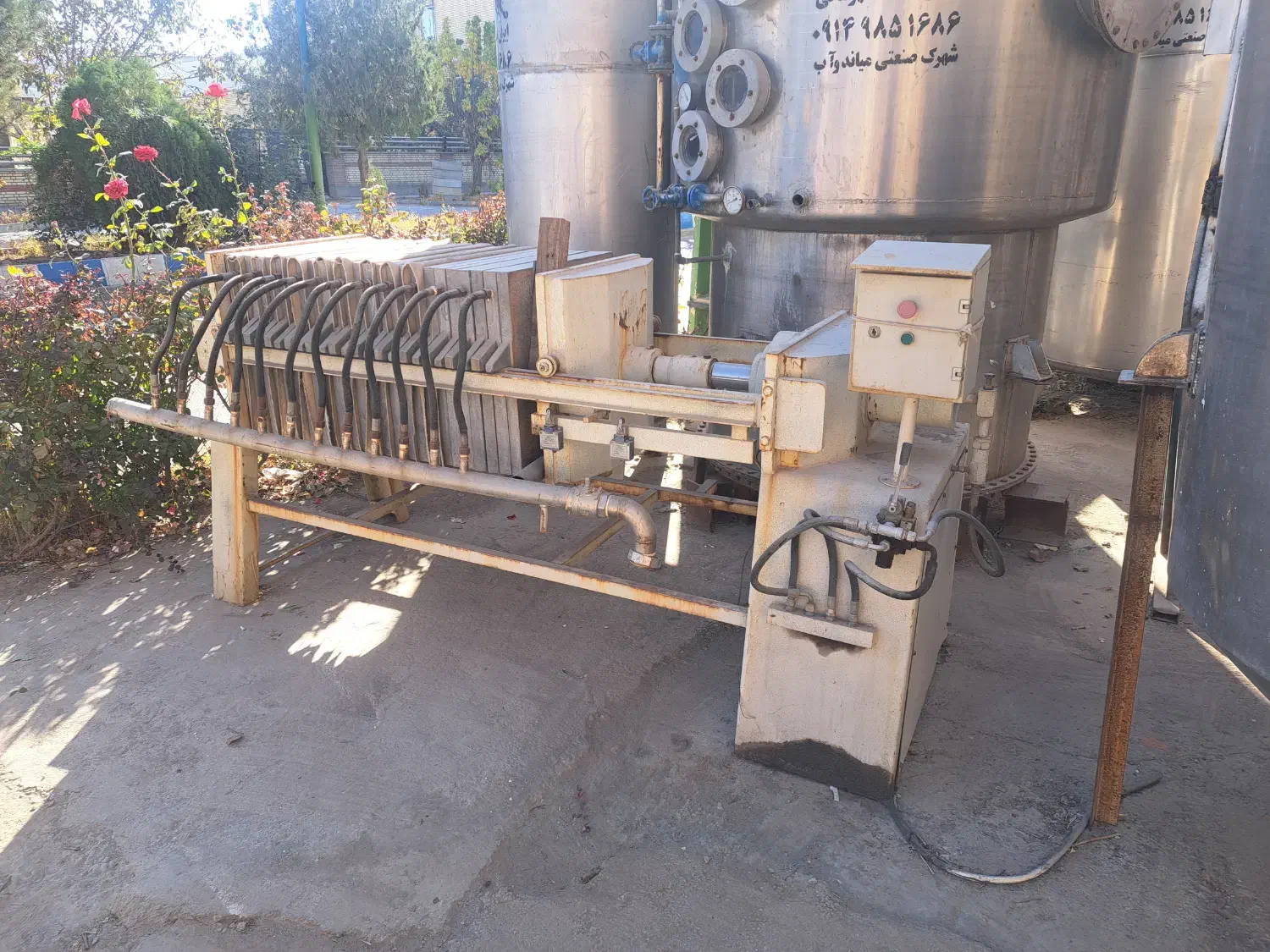 آپارات رنگبر کریستال ریز فیلتر پرس مخزن استیل|ماشینآلات صنعتی|لیلان, |دیوار