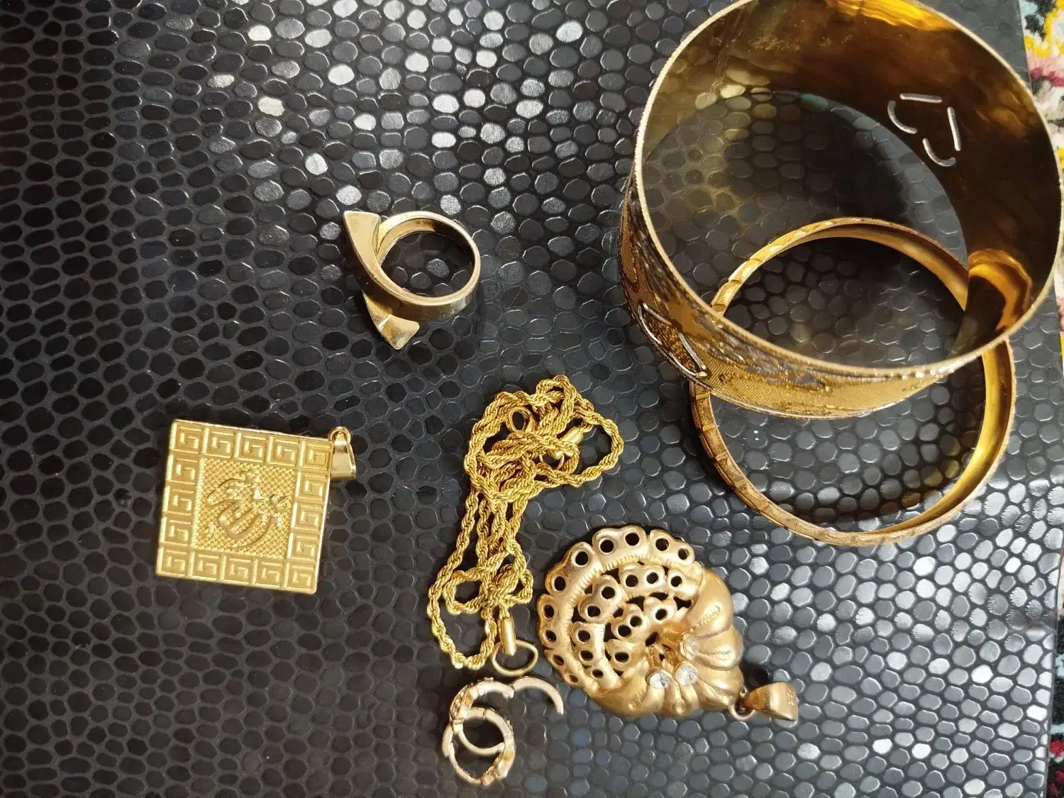 بدلیجات رنگ ثابت|بدلیجات|کرج, حیدرآباد|دیوار