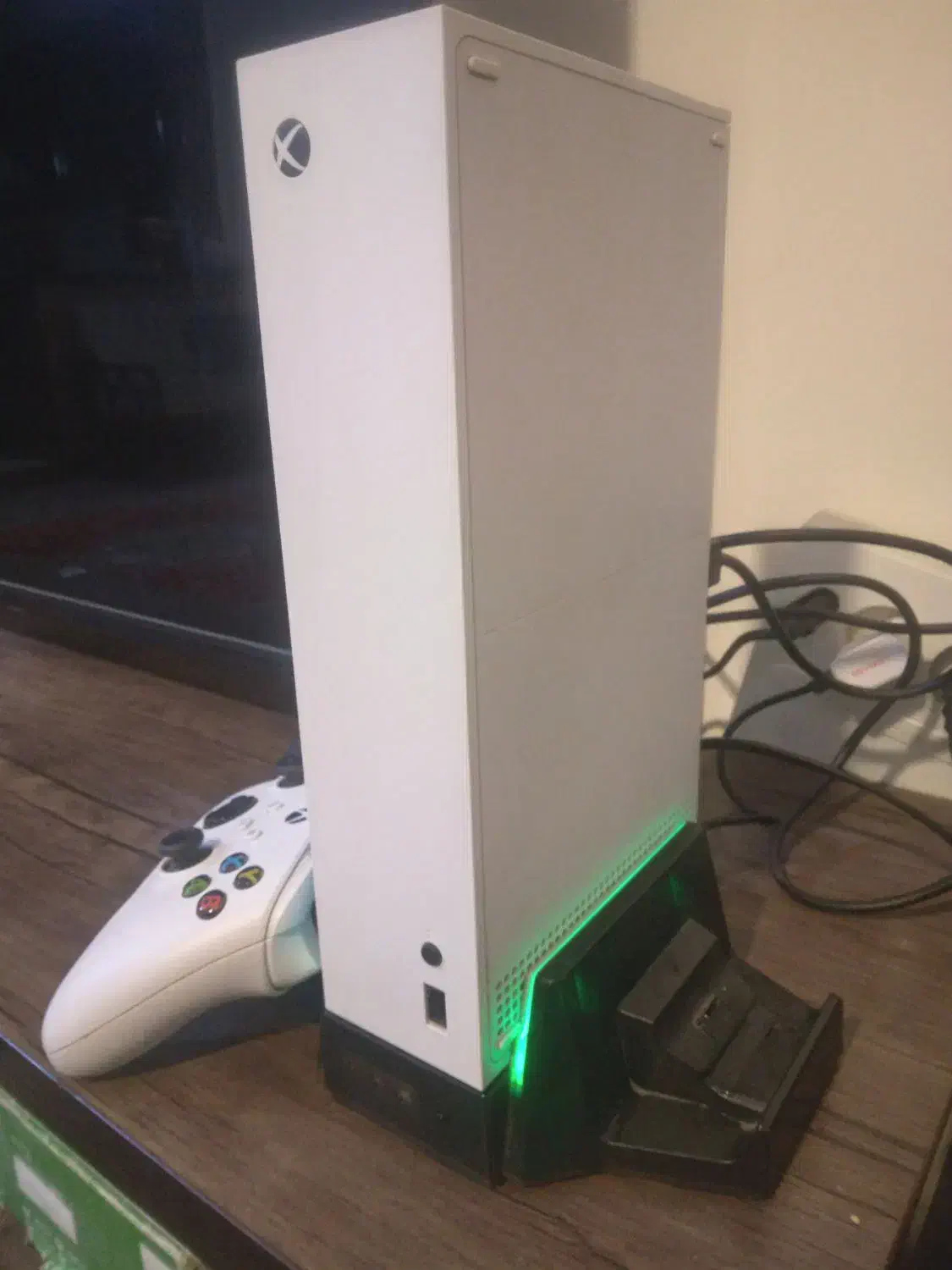 ایکس باکس سری اس همراه با یک دسته همراه یک فن|کنسول، بازی ویدئویی و آنلاین|تهران, آهنگران (سراسیاب دولاب)|دیوار