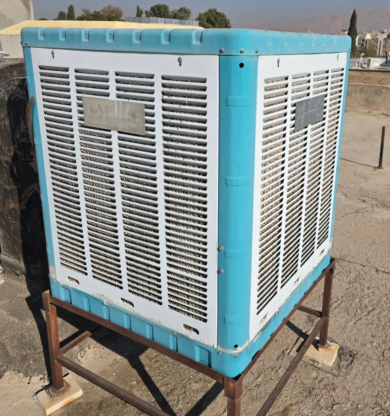دو عدد کولر آبی به همراه منبع آب|کولر آبی|شیراز, شهرک سراج‎|دیوار