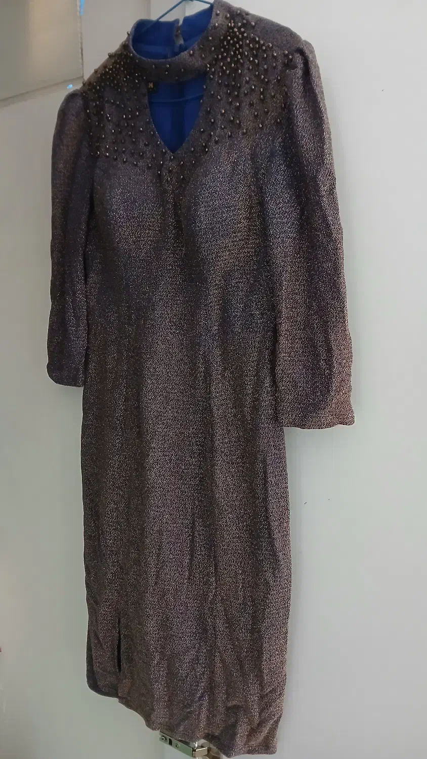 پیراهن مجلسی|لباس|سبزوار, قصبه اب یمین|دیوار