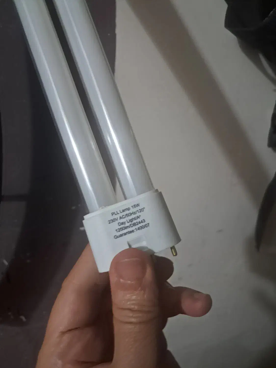 تعدادی مهتابی|لامپ و چراغ|نیشابور, دارایی|دیوار