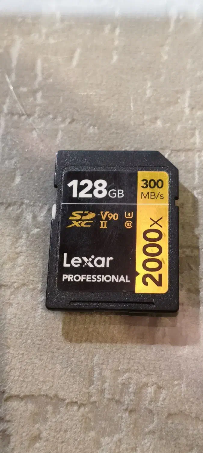 مموری UHS ll لکسار v90|دوربین عکاسی و فیلم‌برداری|ارومیه, |دیوار