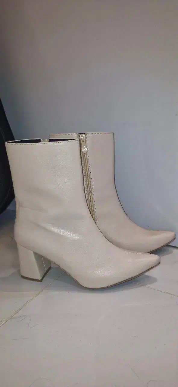 نیم بوت کاملا نو و اصلا استفاده نشده سایز ۳۸|کیف، کفش، کمربند|مرند, |دیوار