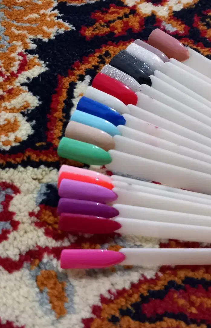 وسایل کاشت ناخن|آرایشگاه و سالنهای زیبایی|گنبد کاووس, |دیوار