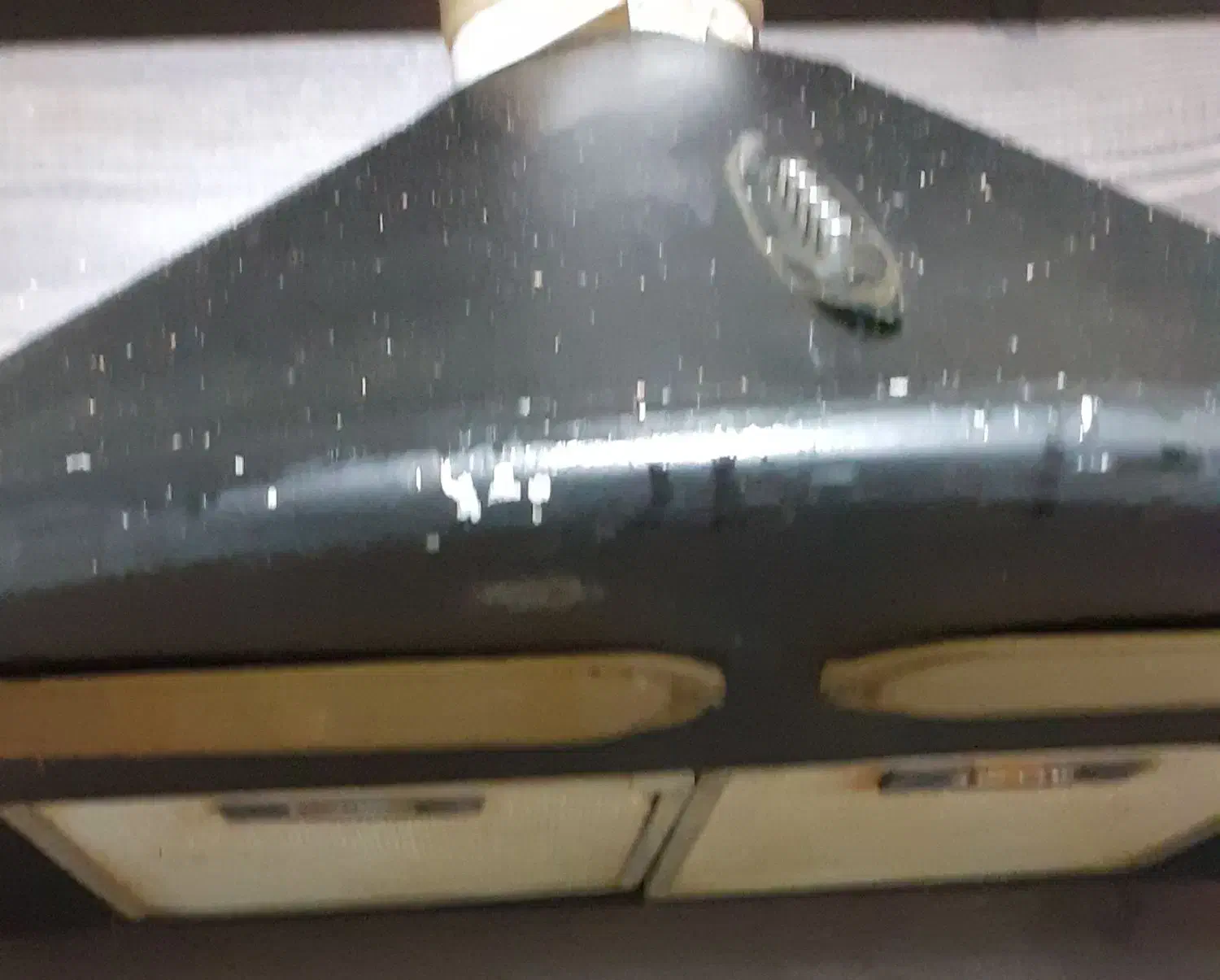 هود|هود|مشهد, مقدم|دیوار