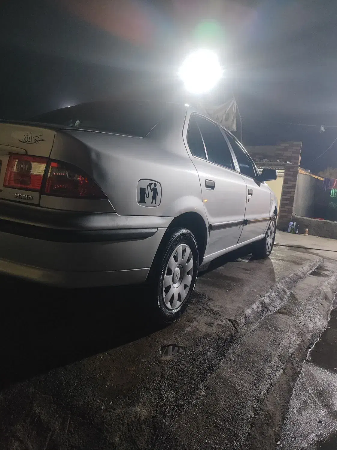 عروسک|خودرو سواری و وانت|رودان, |دیوار