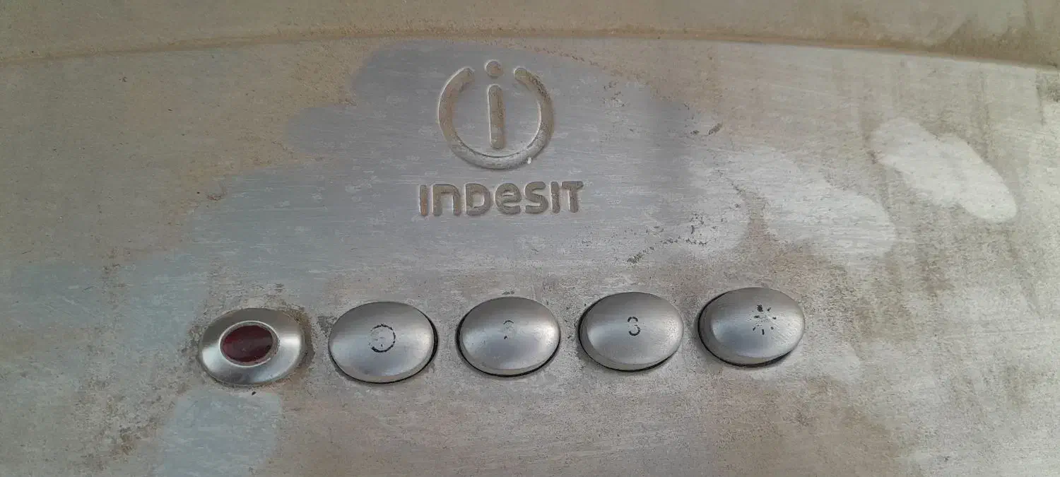 هود|هود|گلستان (تهران), |دیوار