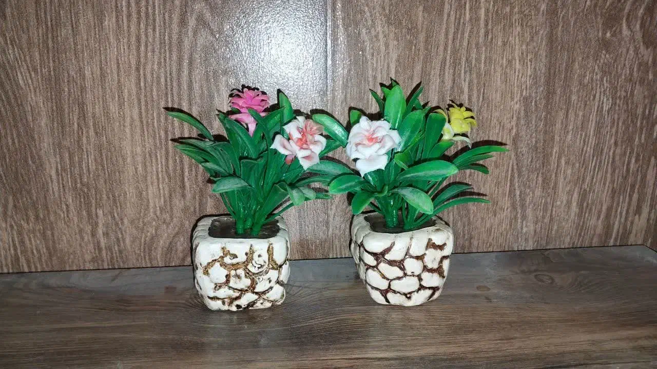 گلدون مصنوعی|گل مصنوعی|کاشان, شهرک امیرالمومنین|دیوار