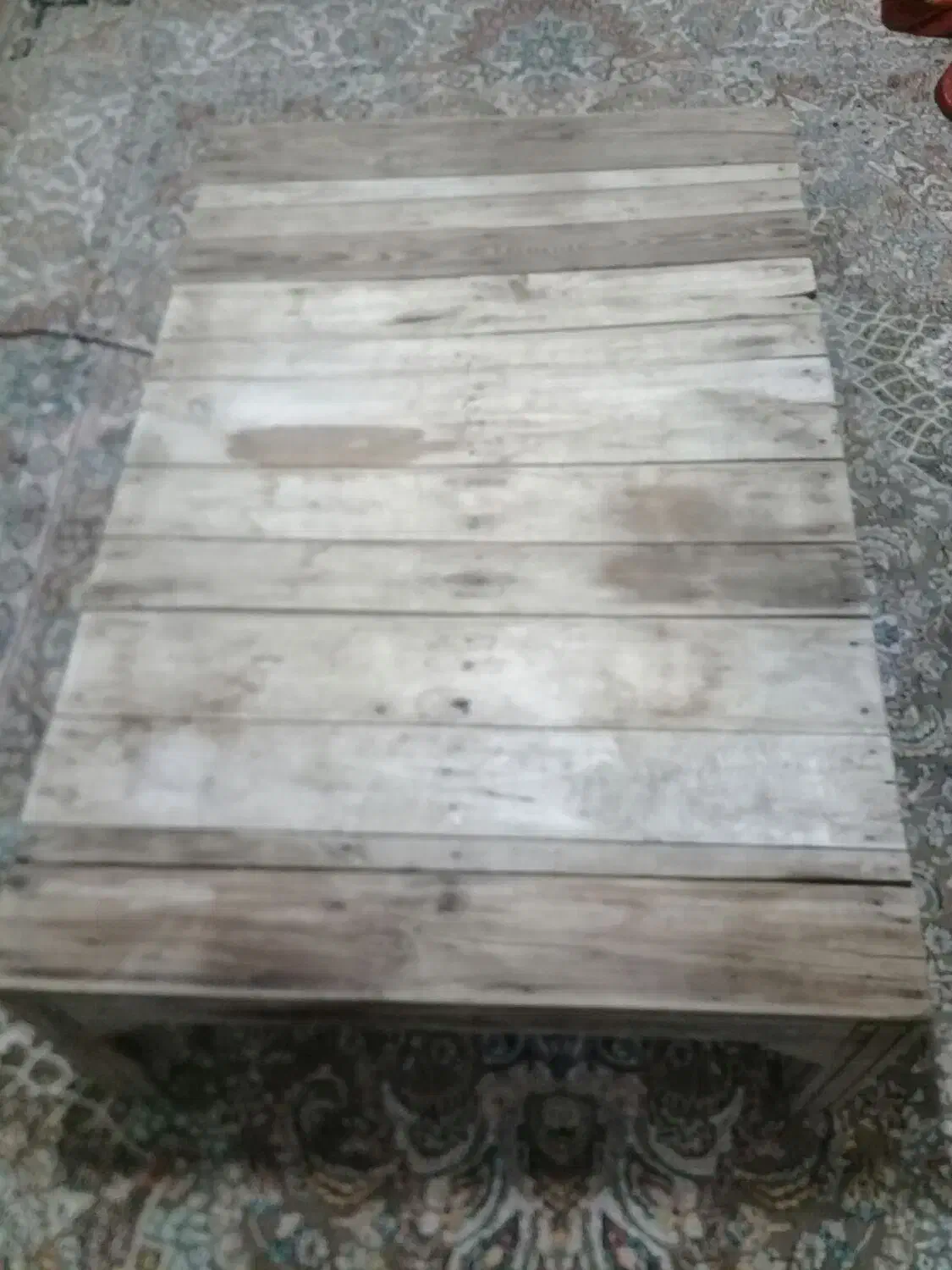 میز کرسی کاملا سالم|مبلمان خانگی و میز عسلی|الوند, |دیوار