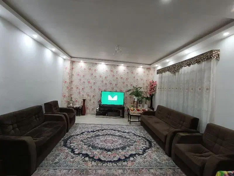 مبل راحتی 7 نفره|مبلمان خانگی و میز عسلی|رشت, بازار|دیوار