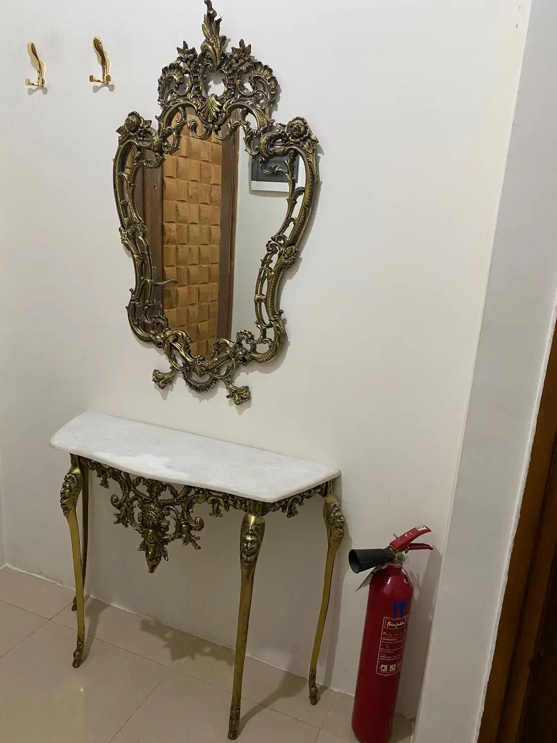 آینه و کنسول برنج|بوفه، ویترین، کنسول|رضویه, |دیوار