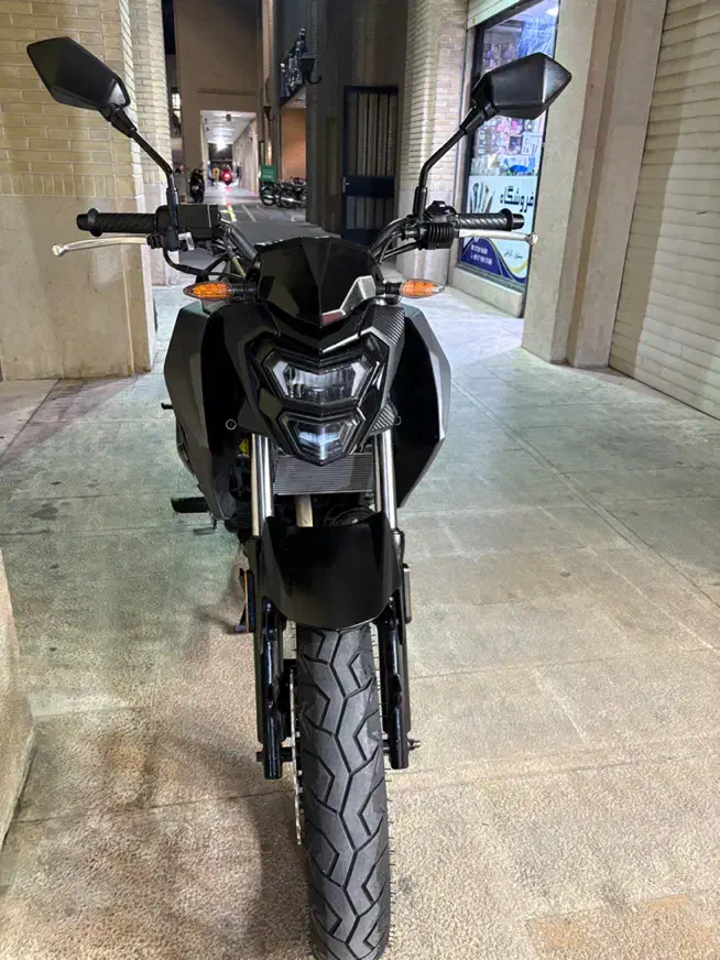 Na180|موتورسیکلت|شیراز, شاهچراغ|دیوار