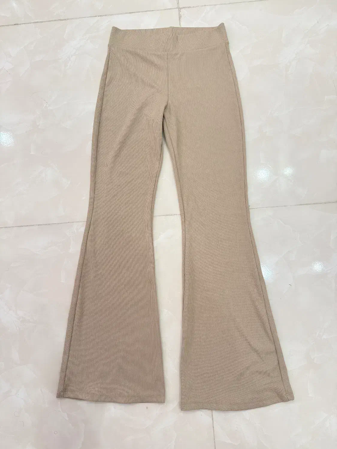 شلوار کشی|لباس|نیشابور, هفده شهریور|دیوار