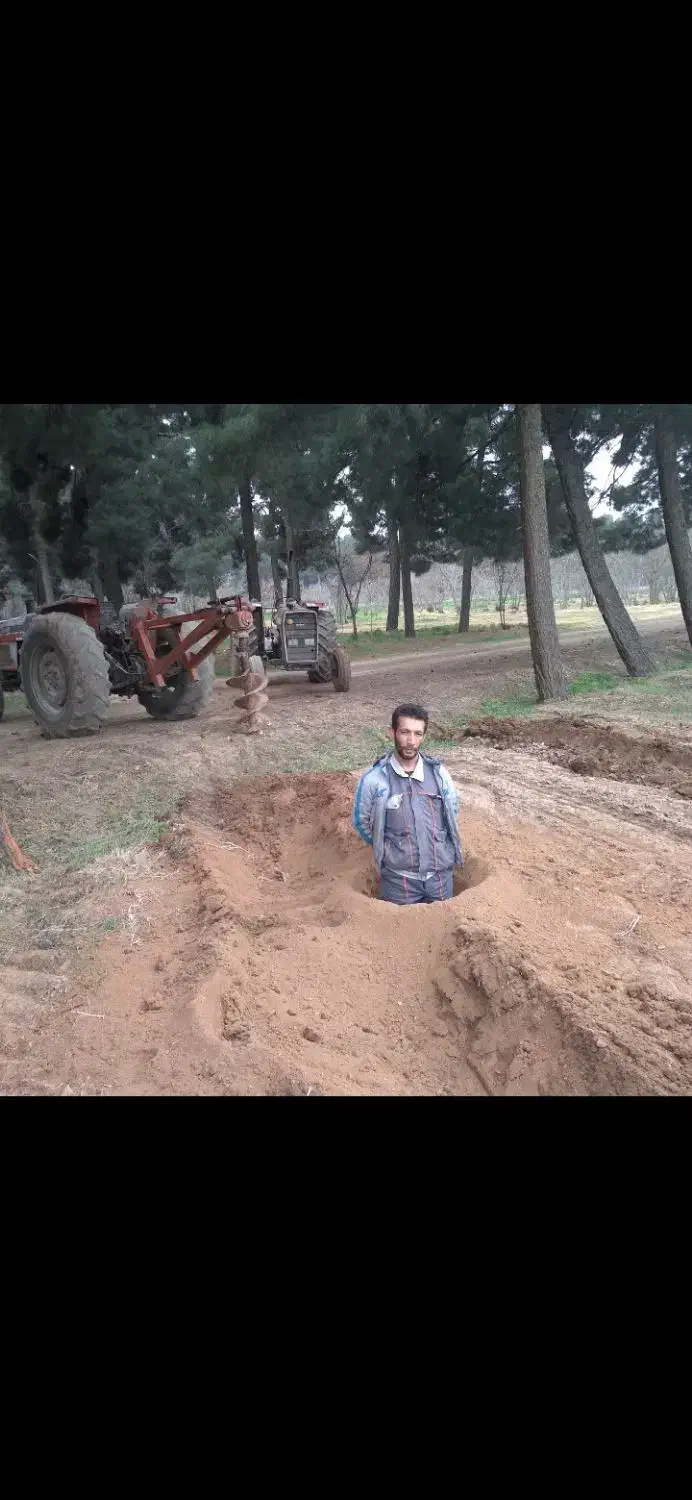 چاله کنی با تراکتور|خدمات باغبانی و درختکاری|ری, ظهیرآباد|دیوار