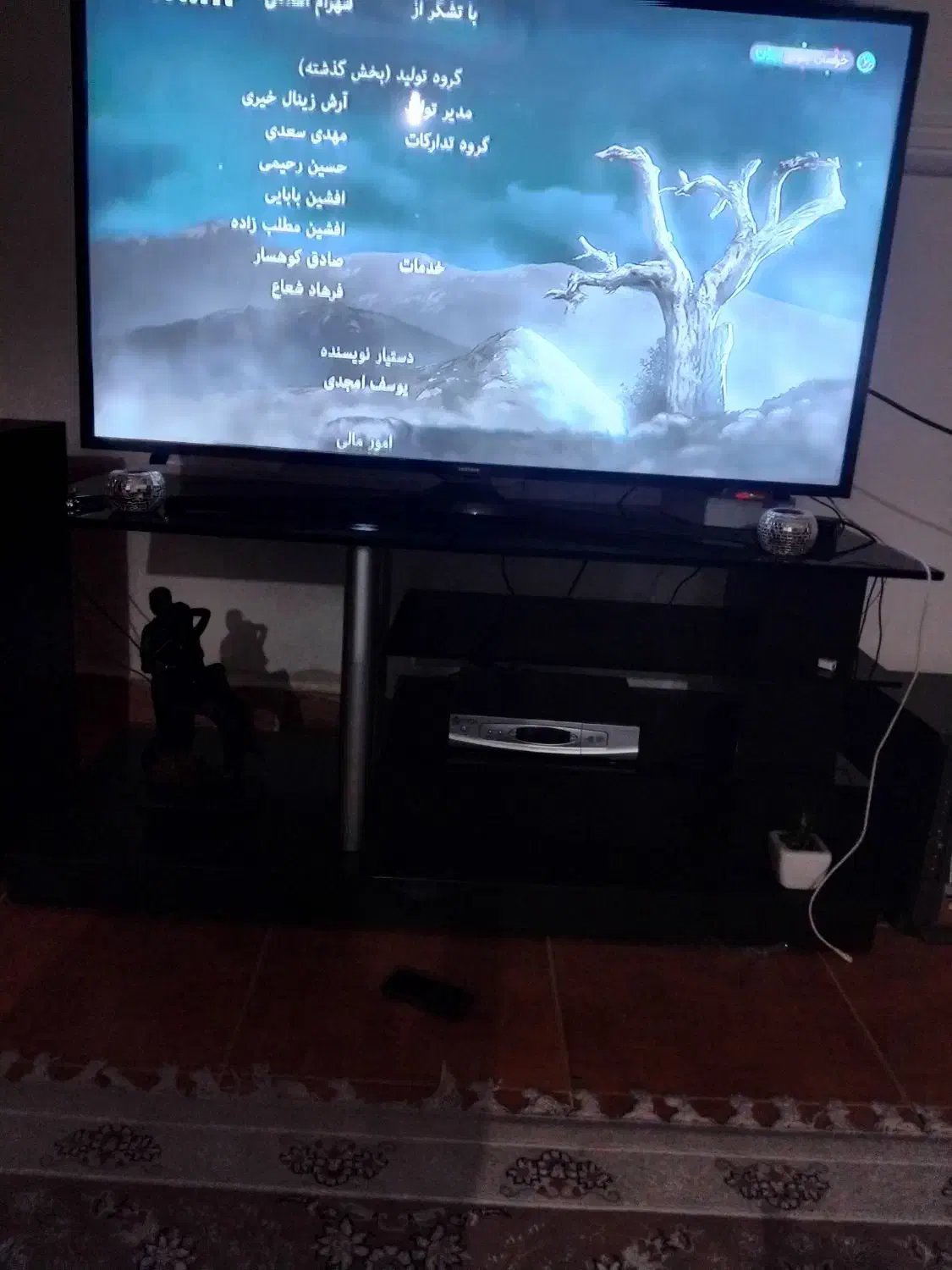 لطفا تمام عکسهارو ببینید|میز تلویزیون|رشت, لاکان|دیوار