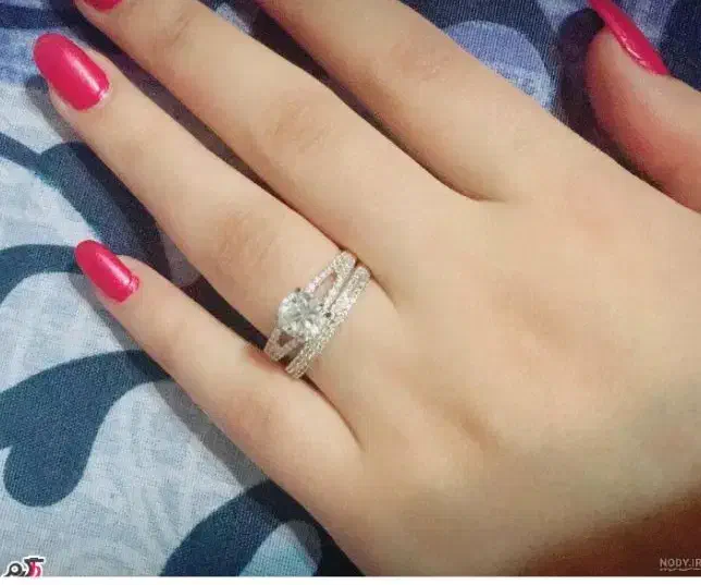 انگشتر|بدلیجات|رباط‌کریم, رباط‌کریم|دیوار