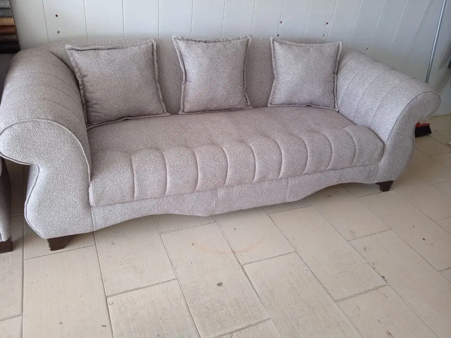 مبل|مبلمان خانگی و میز عسلی|بردسکن, |دیوار