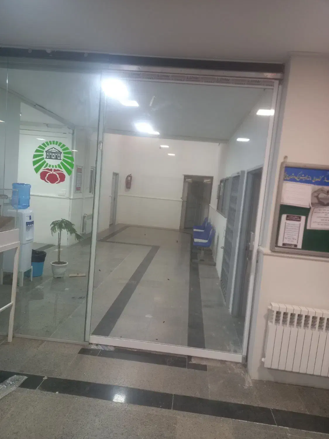 صنایع شیشه سکوریت مهرداد|خدمات پیشه و مهارت|لاهیجان, طالقانی|دیوار