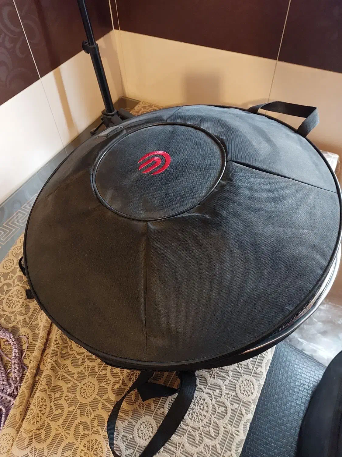 هنگ درام|درام و پرکاشن|اردبیل, |دیوار