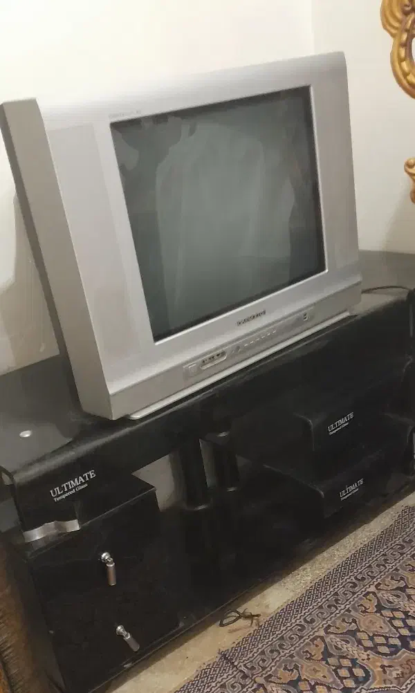 تلویزیون همراه میز|تلویزیون و پروژکتور|سبزوار, شرق کال جنوبی (شمس آبادی)|دیوار