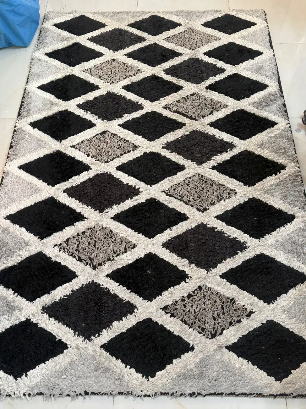 فرش|فرش|پردیس, فاز ۲|دیوار