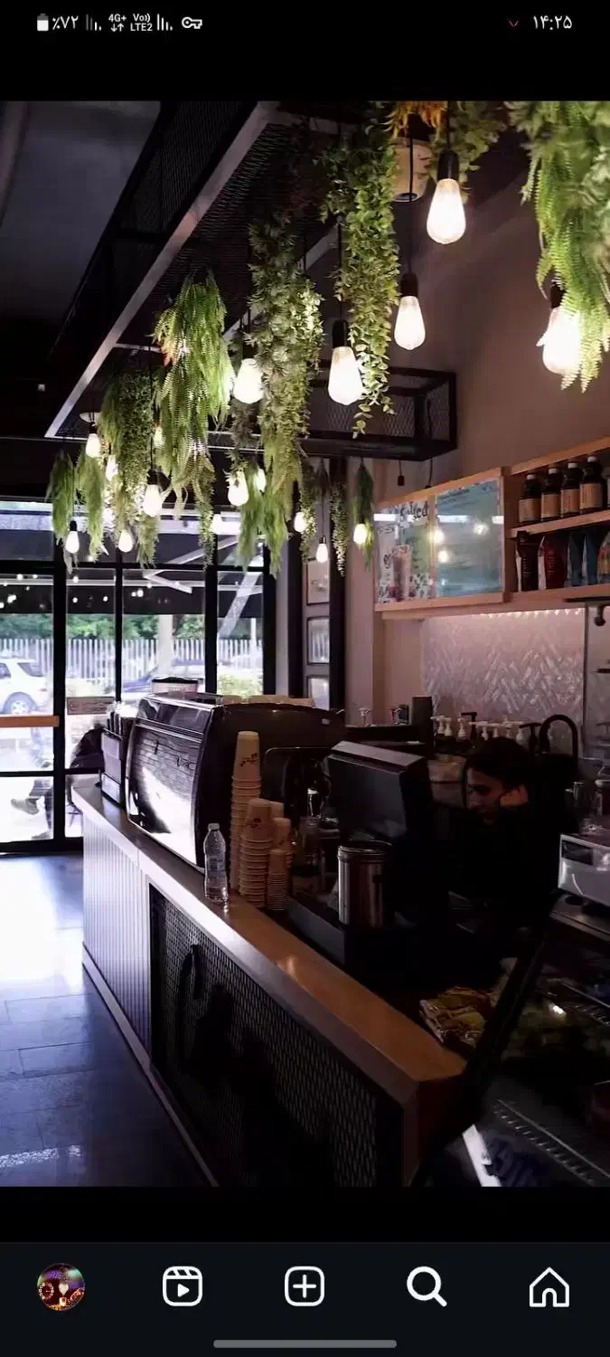 همکار خانم و یک نفر آقا در  کافه نیازمندیم|استخدام خدمات فروشگاه و رستوران|خوی, |دیوار