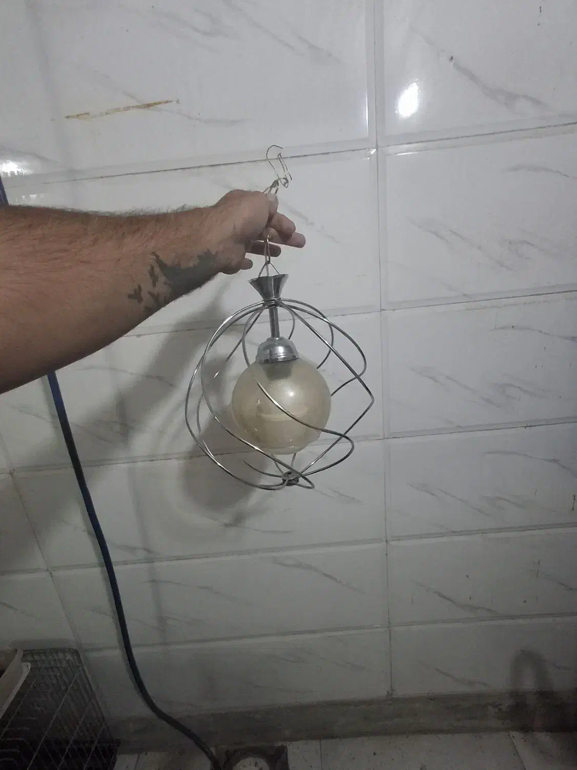 لوستر گیلاسی حبابی|لوستر و چراغ آویز|پرند, فاز ۶|دیوار