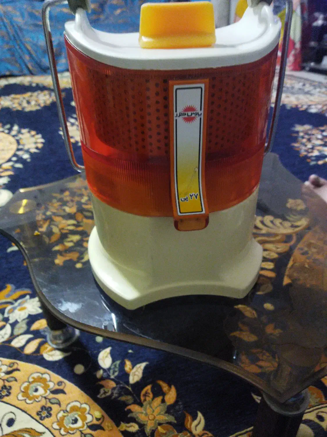 فروش اب میوه گیری برقی|آبمیوهگیر و آبمرکباتگیر|شیراز, شریفآباد|دیوار