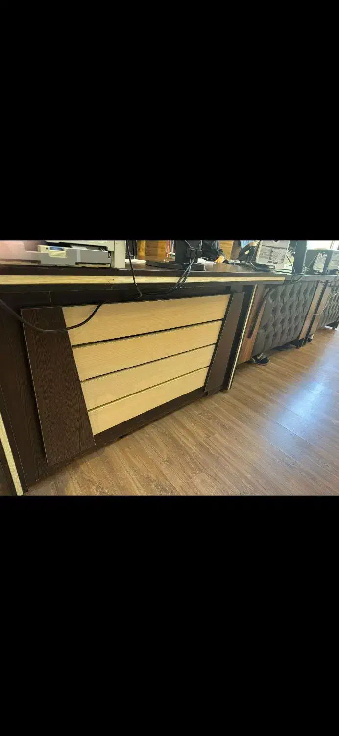 ۳ عدد میز کارمندی درحد نو و تمیز|دفتر کار|بندرعباس, |دیوار