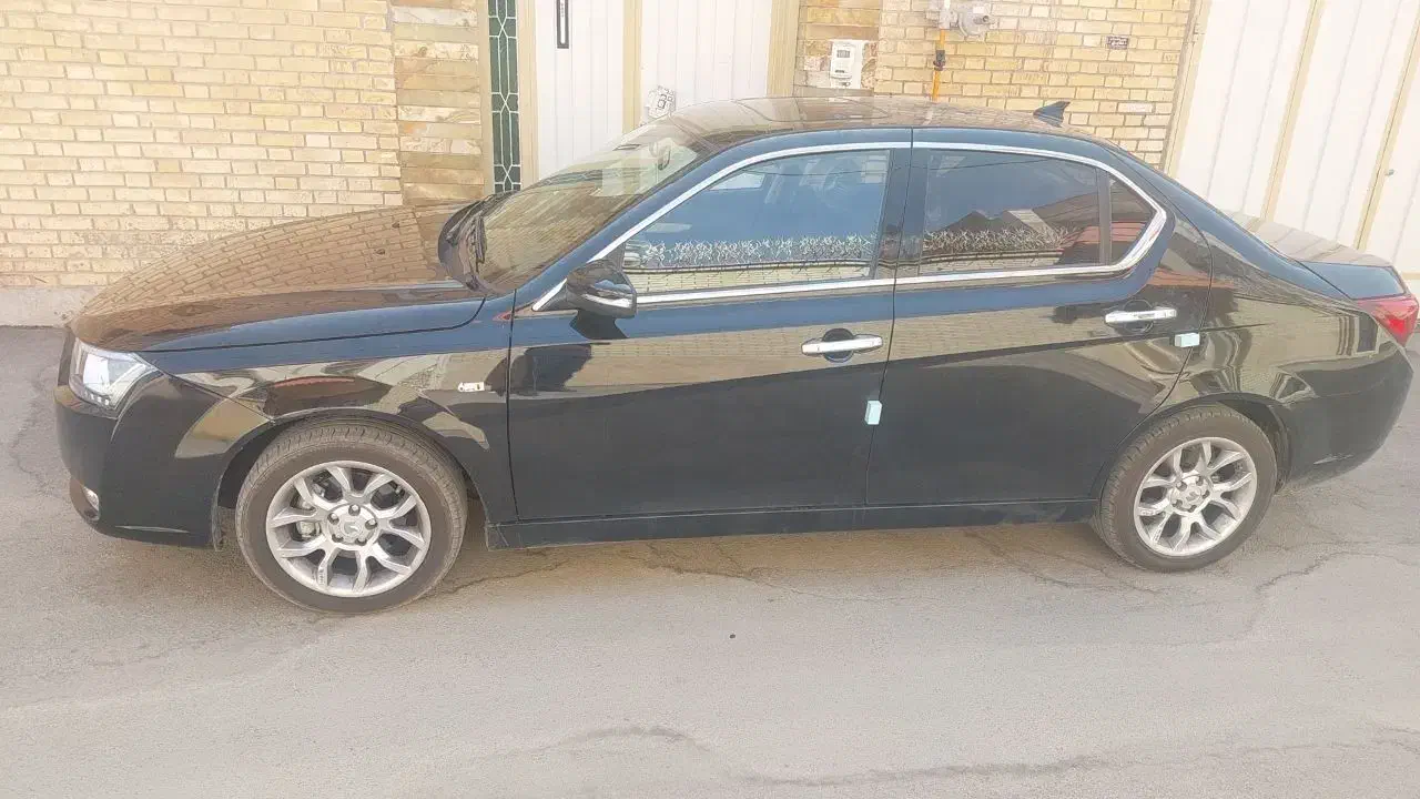 دنا ۴۰۲ اتومات|خودرو سواری و وانت|شهرضا, |دیوار