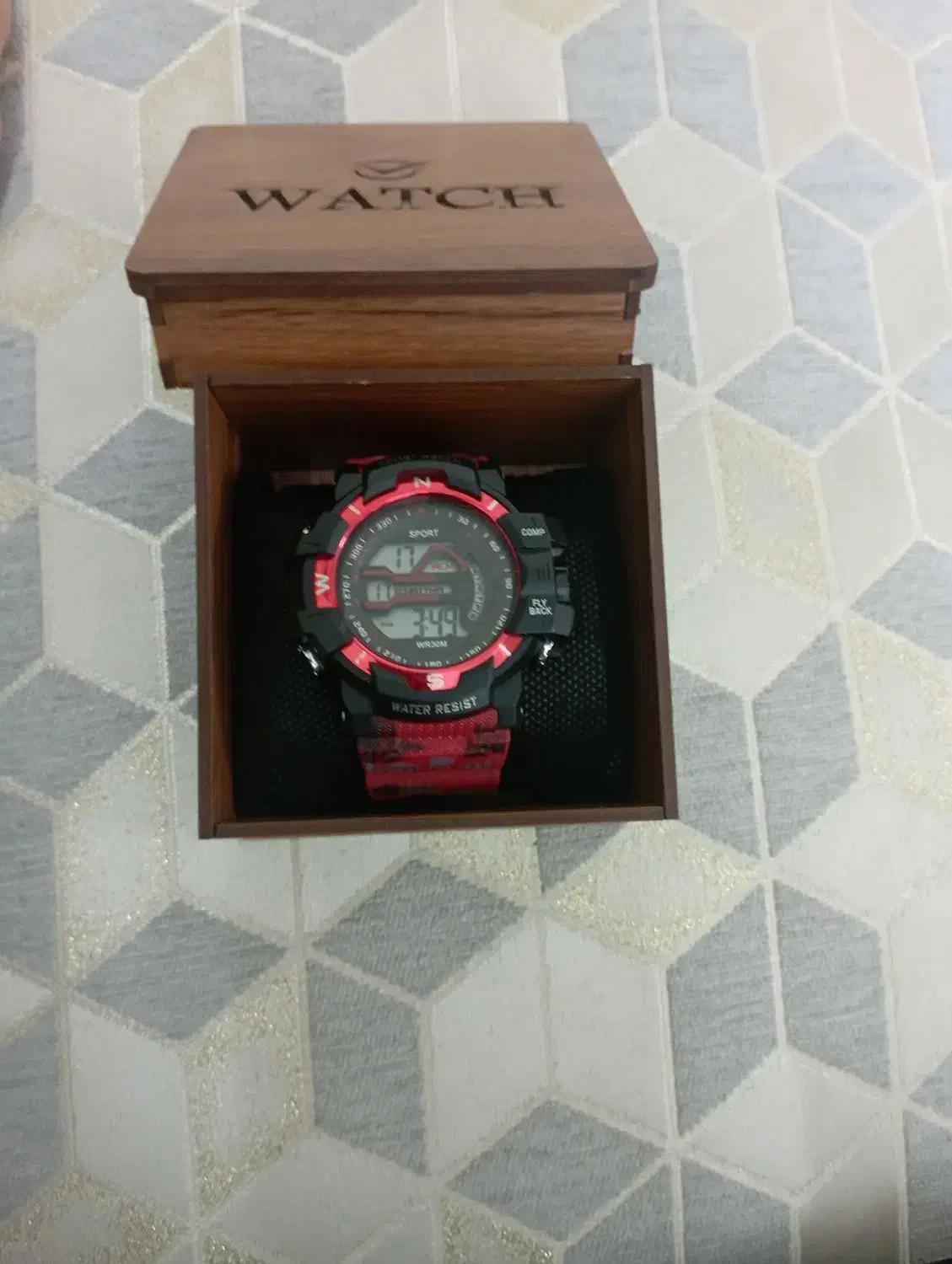 ساعت|ساعت|قدس, شهر‌قدس|دیوار