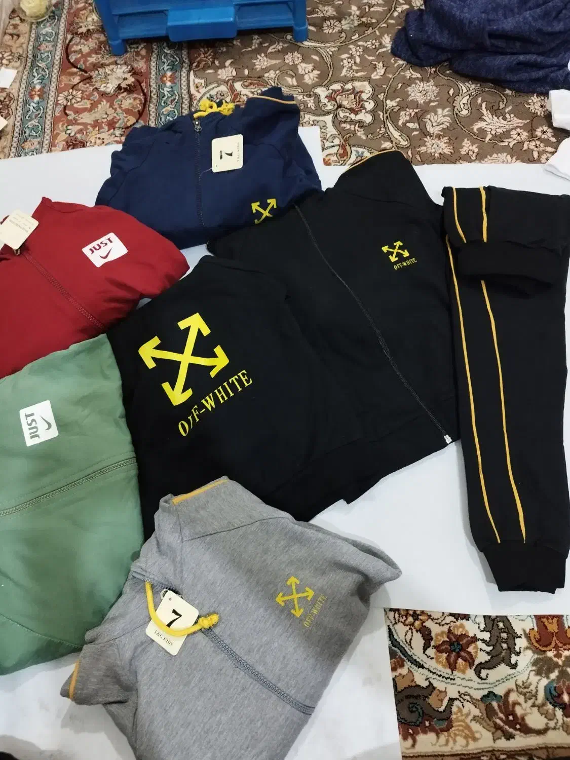 لباس بچگانه|کفش و لباس بچه|دورود, |دیوار