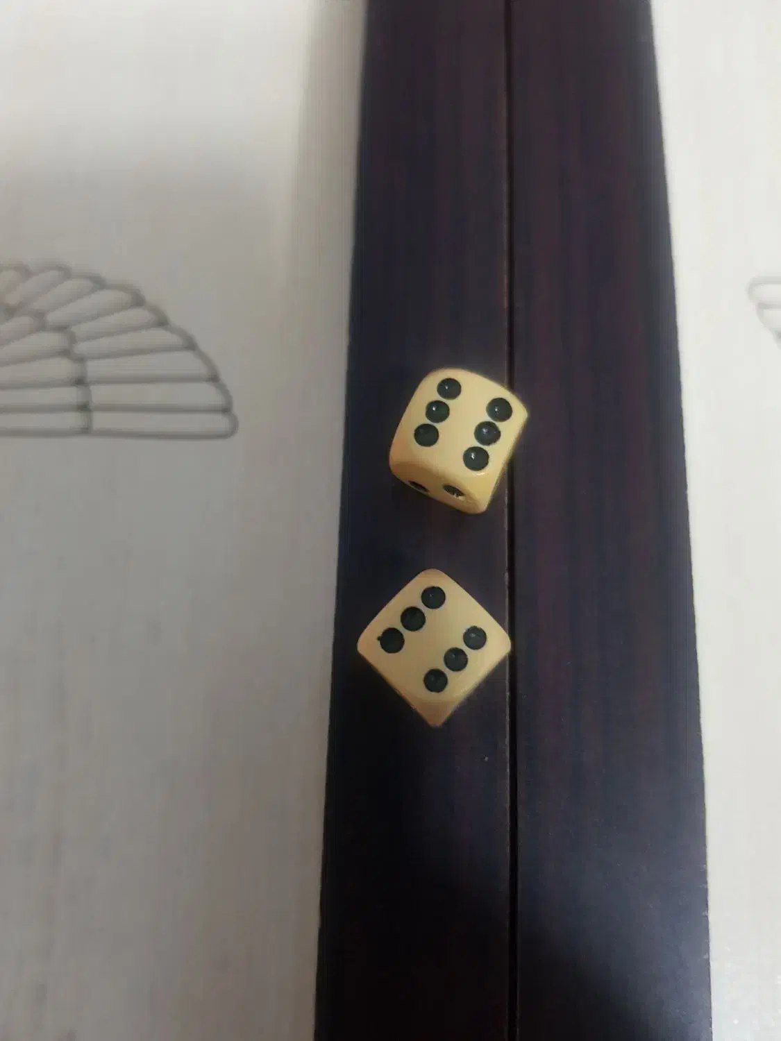 تخته نرد چوب با تاس سنگی|کلکسیون و سرگرمی|صدرا-فارس, فاز ۱|دیوار