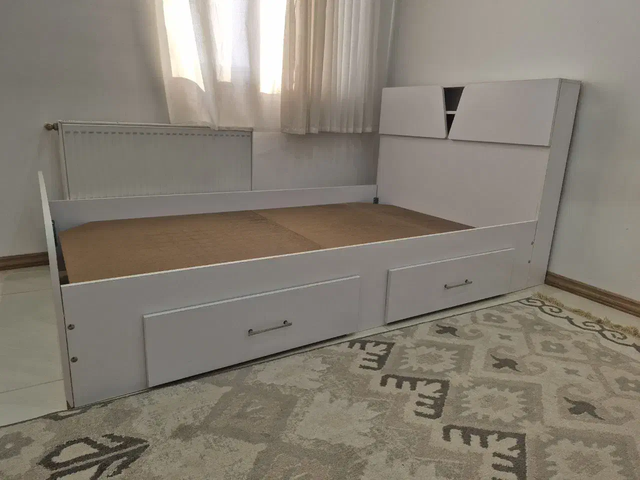 تخت خواب یکنفره|تخت و سرویس خواب|مشکیندشت, |دیوار